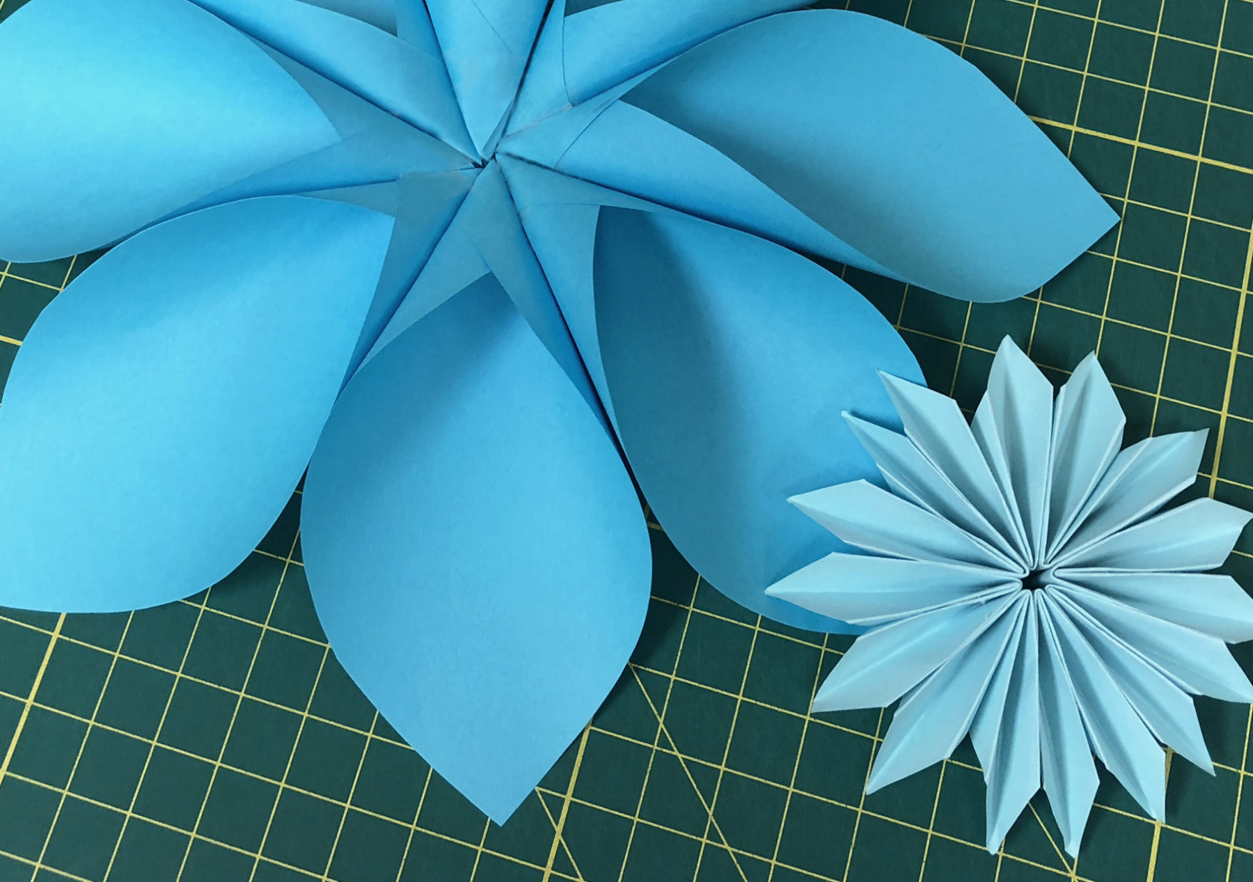 PrintWorks Paper Flowers